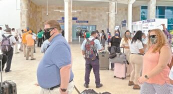 Quintana Roo restringió actividades no esenciales hasta el 15 de abril