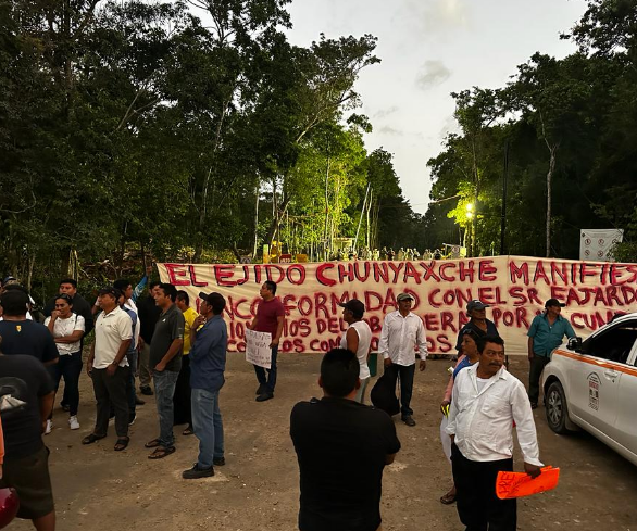 Acceso a Aeropuerto de Tulum bloqueado por ejidatarios de Chunyaxche