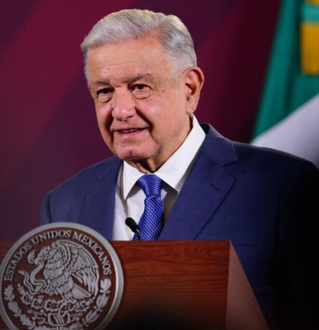 AMLO dice que los medios solo lo acosaron y no lo dejaron trabajar en Acapulco