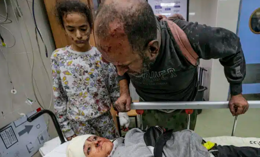 Amnistía Internacional acusa a Israel de crímenes de guerra en pleno asedio al último hospital del norte de Gaza