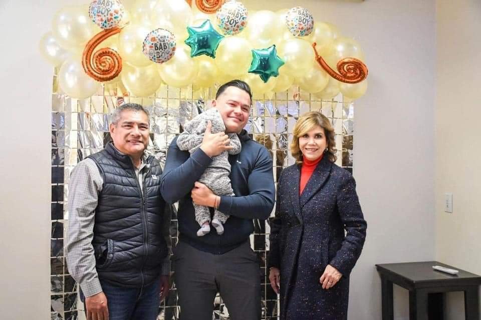 EL PRIMER PAPÁ SOLTERO QUE ADOPTA UN BEBÉ EN MÉXICO