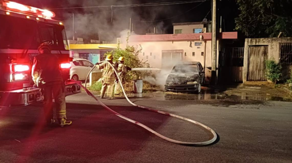 Incendio Intencional en Chetumal Despierta la Noche