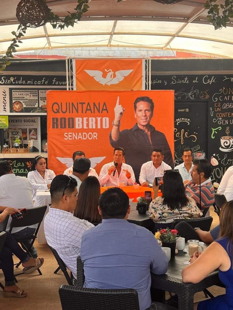 Roberto Palazuelos Presenta Propuestas para Reformar el Sistema Judicial en Encuentro con Abogados y Empresarios en Playa del Carmen