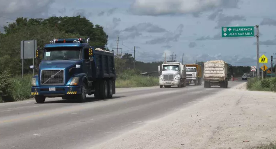 Medidas estrictas contra volqueteros del Tren Maya para reducir accidentes