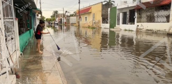 Intensas Lluvias Inundan Colonia Fidel Velázquez en Chetumal: Familias en Vilo