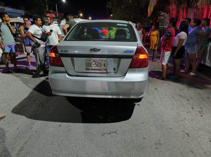 Conductor Ebrio Atropella a Tres Personas en Villas del Sol, Playa del Carmen.