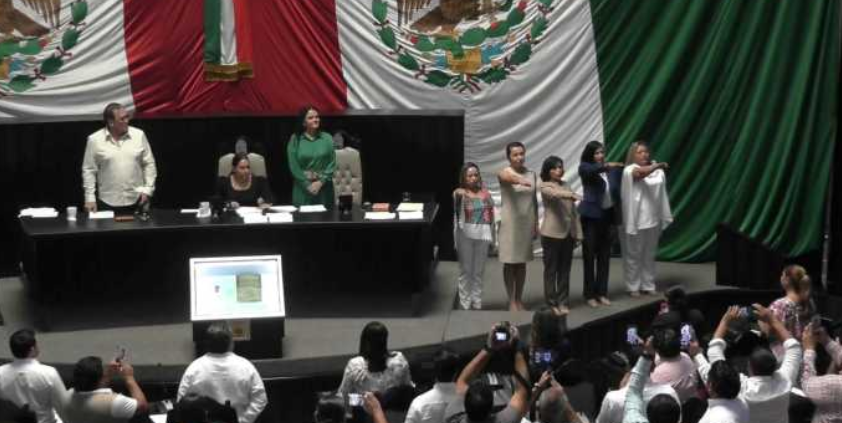 Congreso de Quintana Roo crea la Secretaría de las Mujeres y elige cinco magistradas de Justicia Administrativa y Anticorrupción.