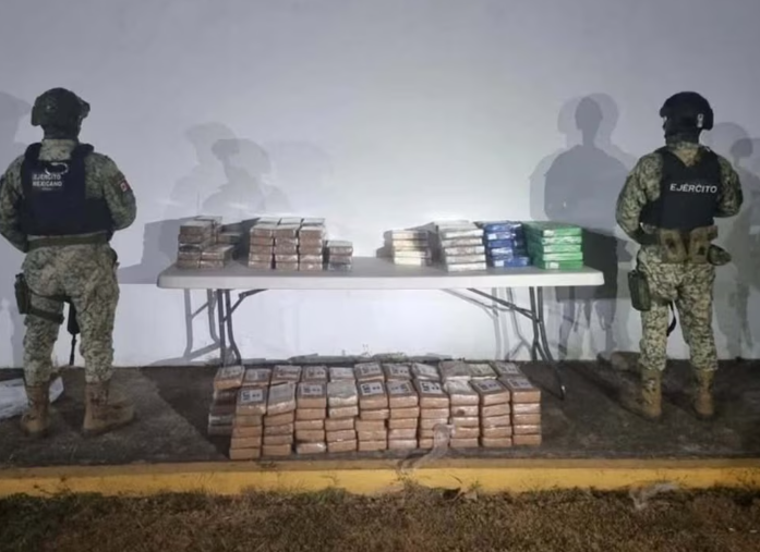 Sedena asegura más de 200 kilos de cocaína y explosivos en operativos en Chiapas