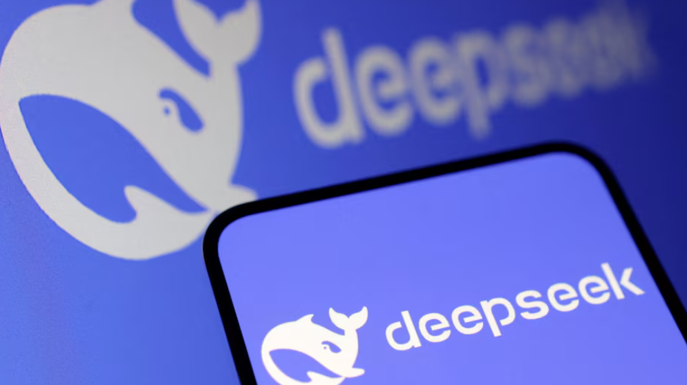 “DeepSeek: La IA china que supera a ChatGPT, pero desata alarmas por privacidad y censura”