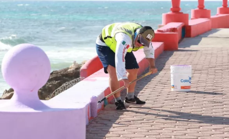 Isla Mujeres se renueva para Semana Santa: embellecen playas y malecón para recibir a turistas