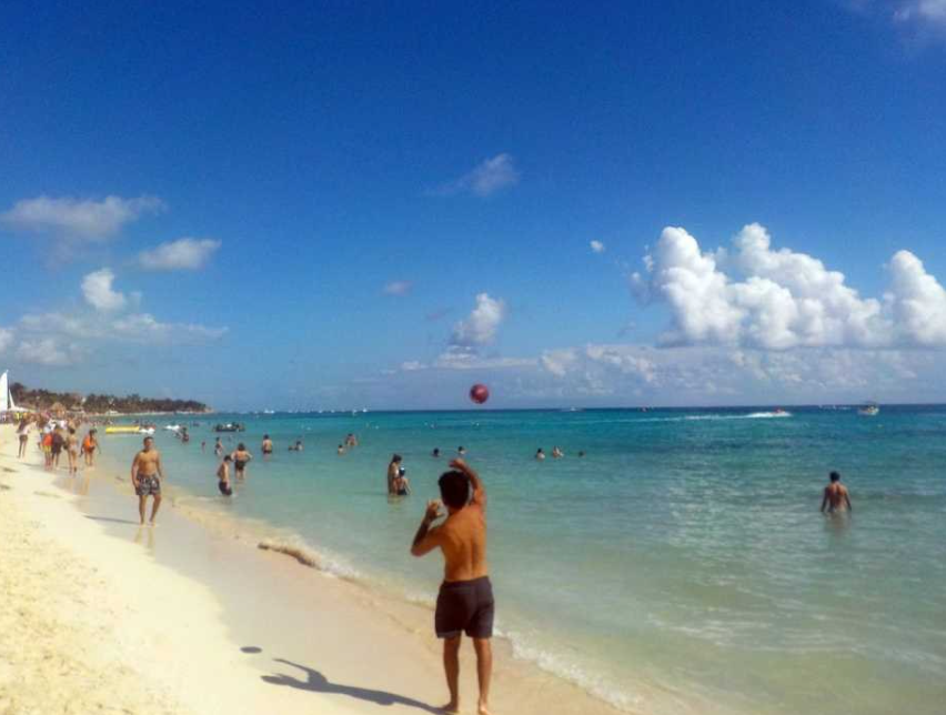 🔴 Ayuntamiento de Solidaridad desmiente privatización de Playa Mamitas: “Las playas no se tocan”