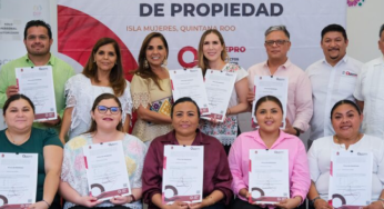 📜 Mara Lezama entrega títulos de propiedad de espacios públicos al Ayuntamiento de Isla Mujeres